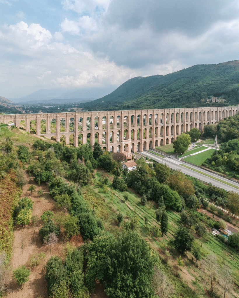 foto drone acquedotto Luigi Vanvitelli campania