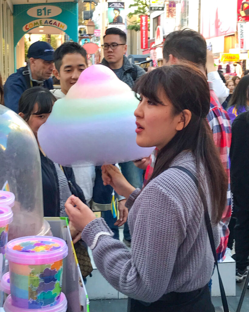Street food giapponese: RAINBOW COTTON CANDY