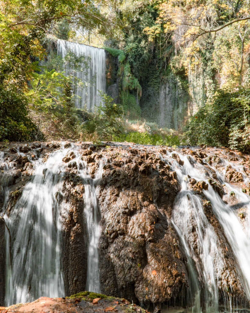 Monasterio de piedra cascata