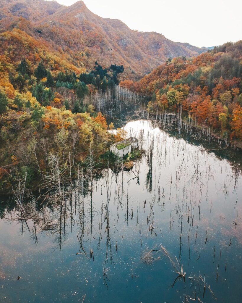 Lago Poggio Baldi Corniolo drone