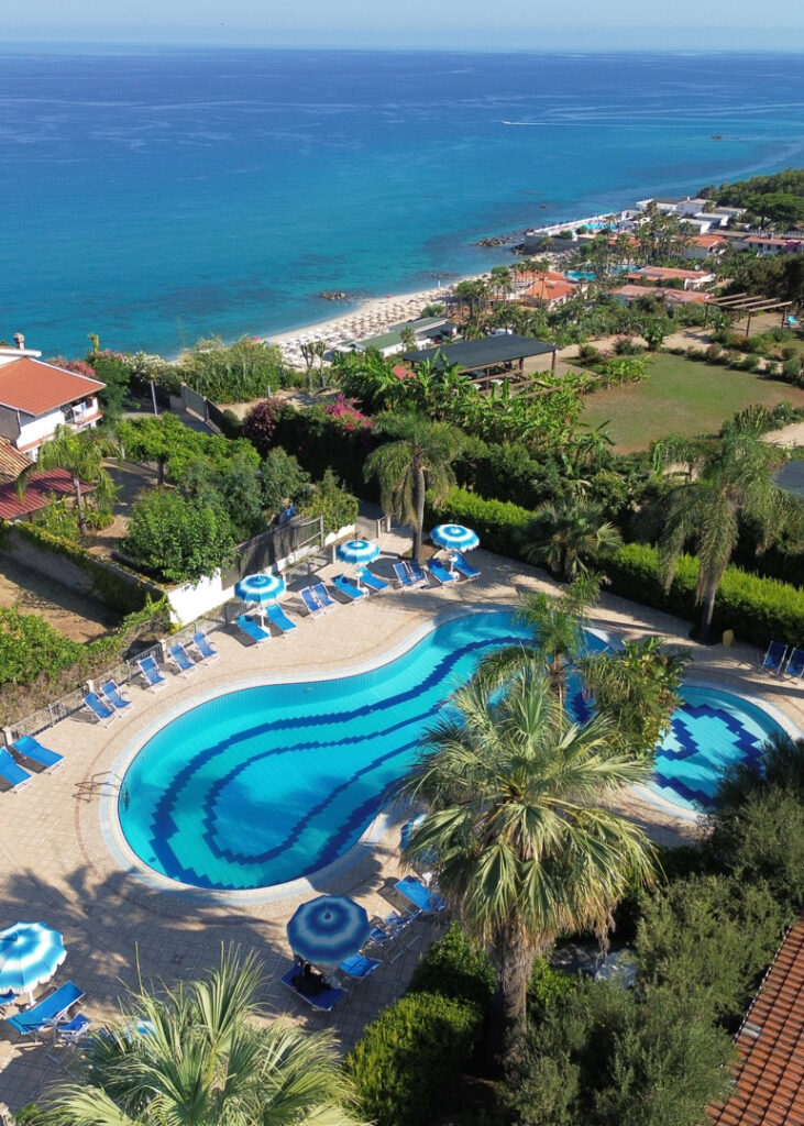 "Tonicello resort" "costa degli dei" "Capo Vaticano" "piscina"