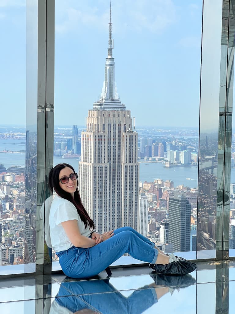 Vista sull'Empire State Building dal SUMMIT One Vanderbilt, uno degli osservatori panoramici di New York