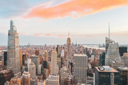 "Viaggio a New York, vista di Manhattan con Empire State Building"