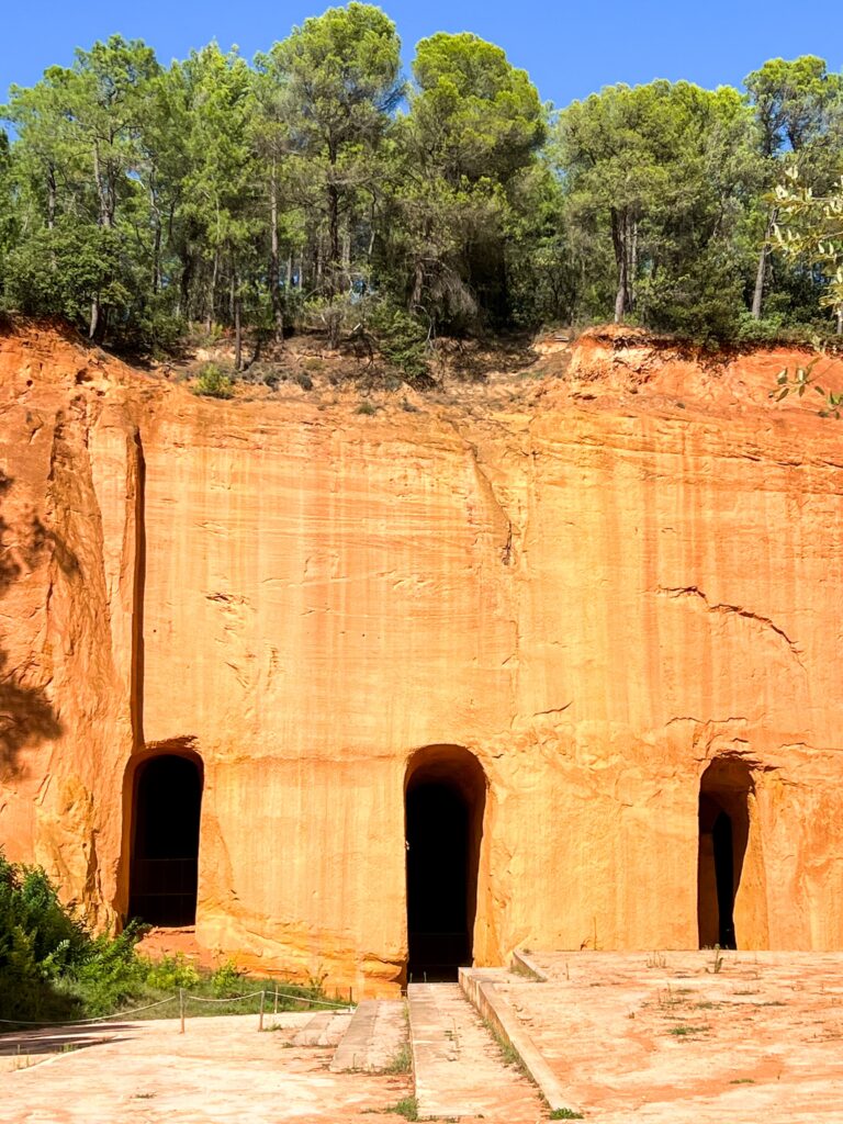 Ingresso delle Mines de Broux a Gargas