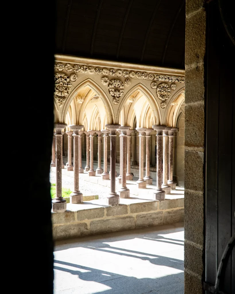 Chiostro dell'Abbazia di Mont Saint-Michel